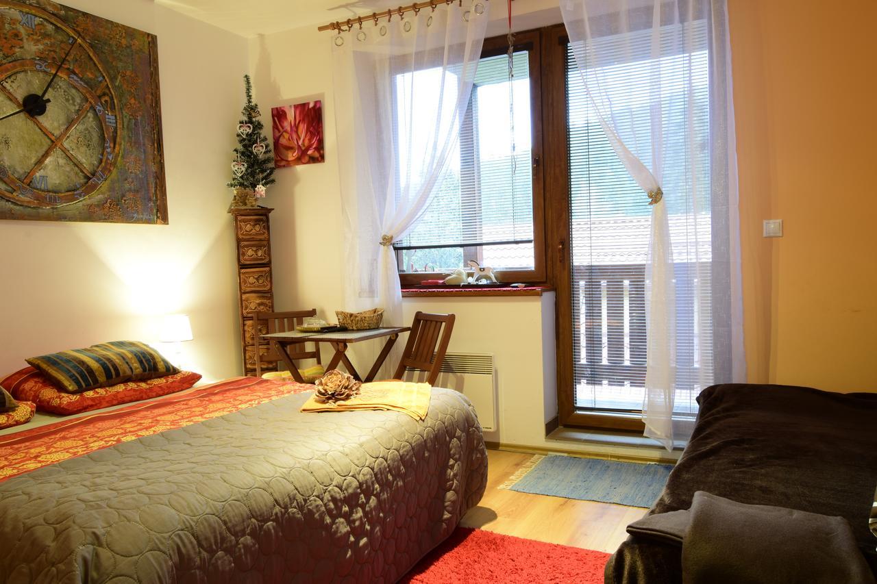 Fatrapark 1 U Sovicky Studio, Kuchynka, Kupelna,S Balkonom Gratis Parkovanie V Podzemnej Garazi Ruzomberok Exterior photo